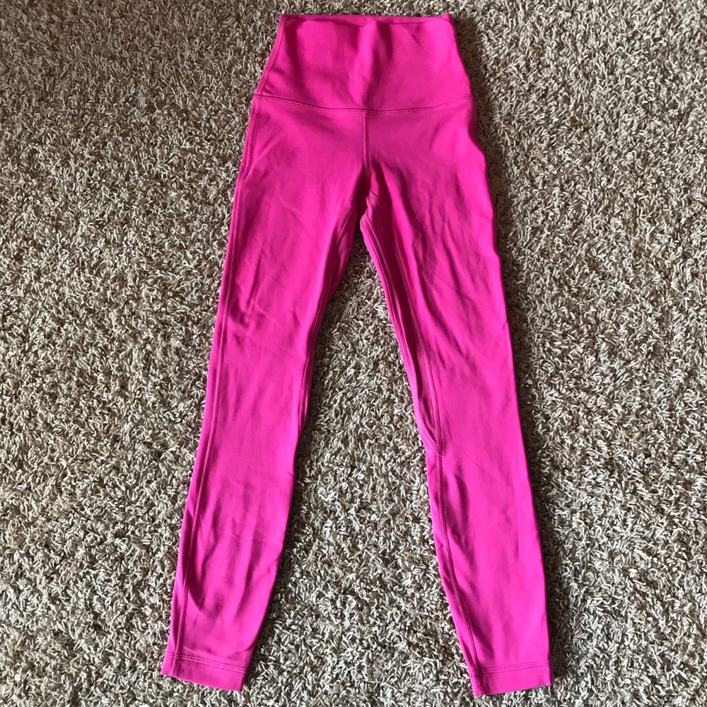 *NWOT* lululemon SONIC PINK align leggings 25”